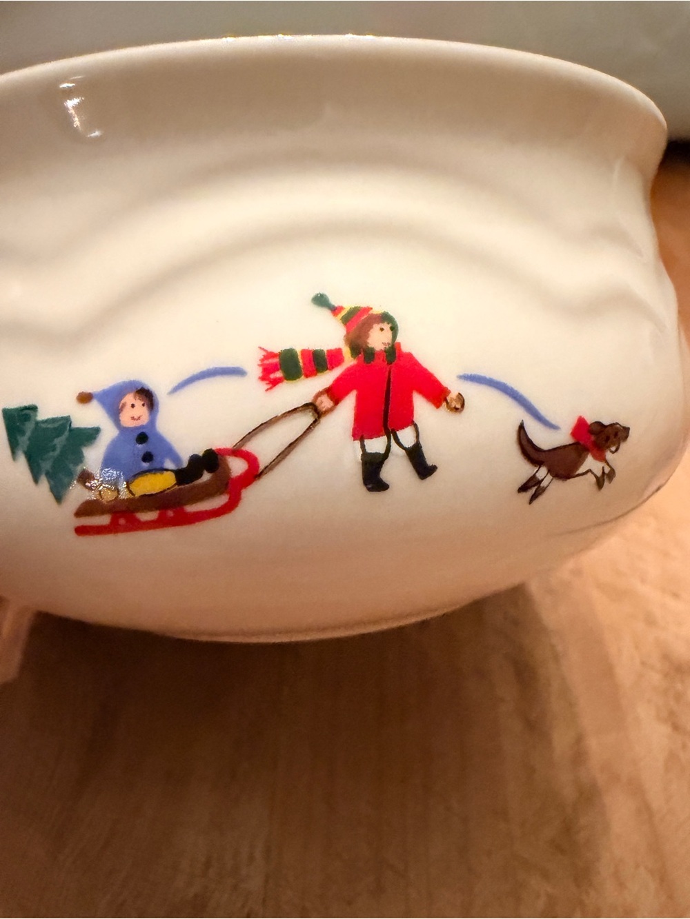 Pfaltzgraff Snow Village Cream Ceramic Holiday Snowman Bowl with Green Rim & Lid - Picture 8 of 16